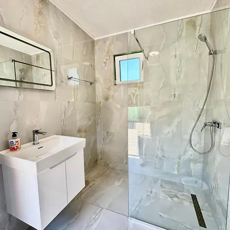 Κάμπινγκ Nedzad Barrel Visoko